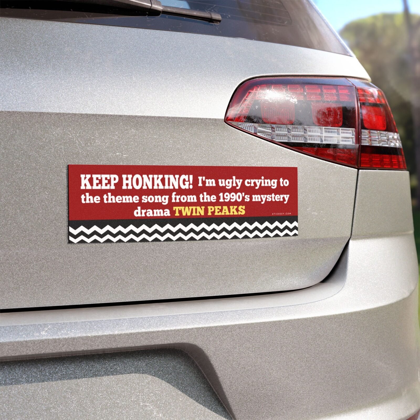 KEEP HONKING I'm ugly crying to the theme song from the 1990s mystery drama TWIN PEAKS Magnet Sticker