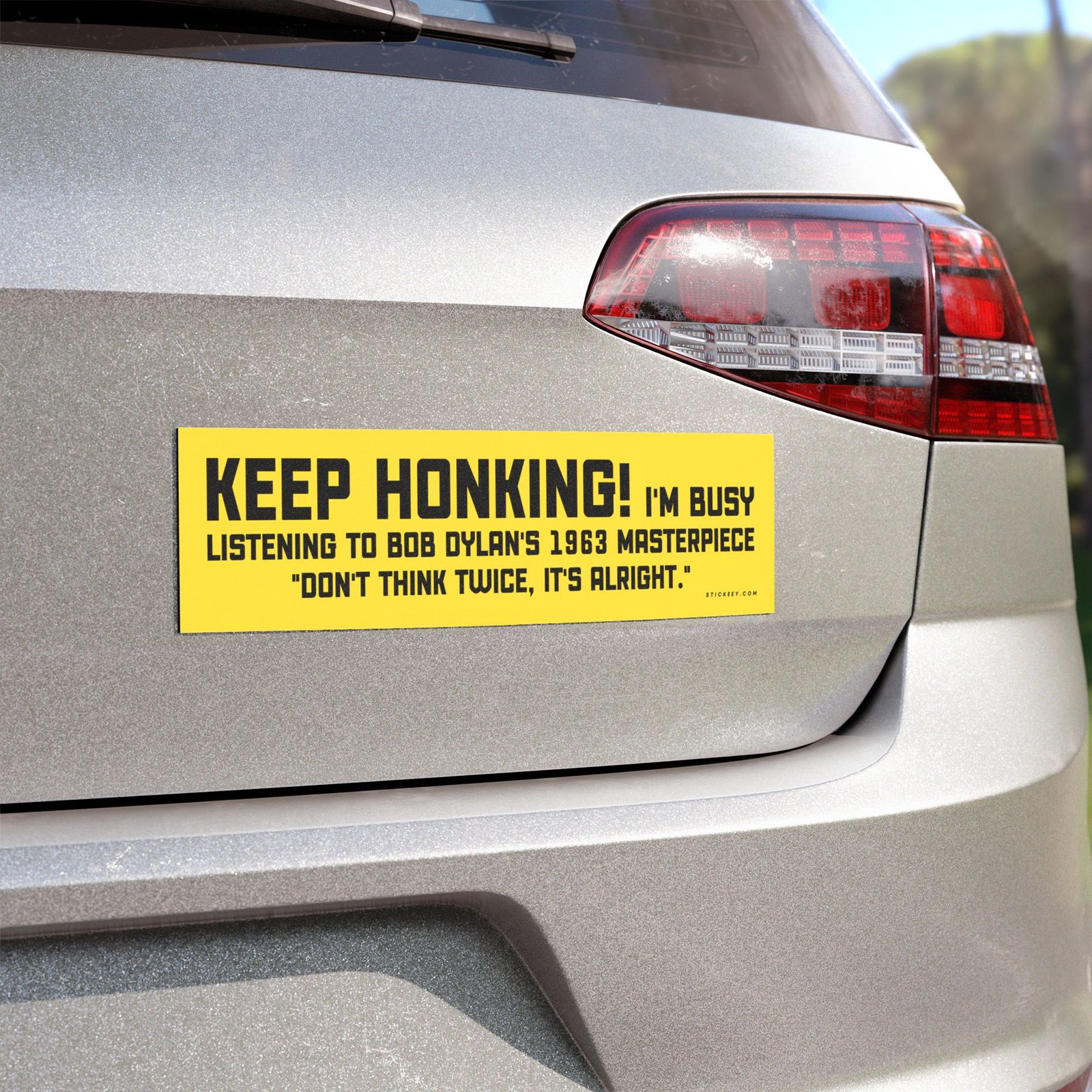 Keep Honking! I’m Busy Listening to Bob Dylan 1963 Magnet Sticker
